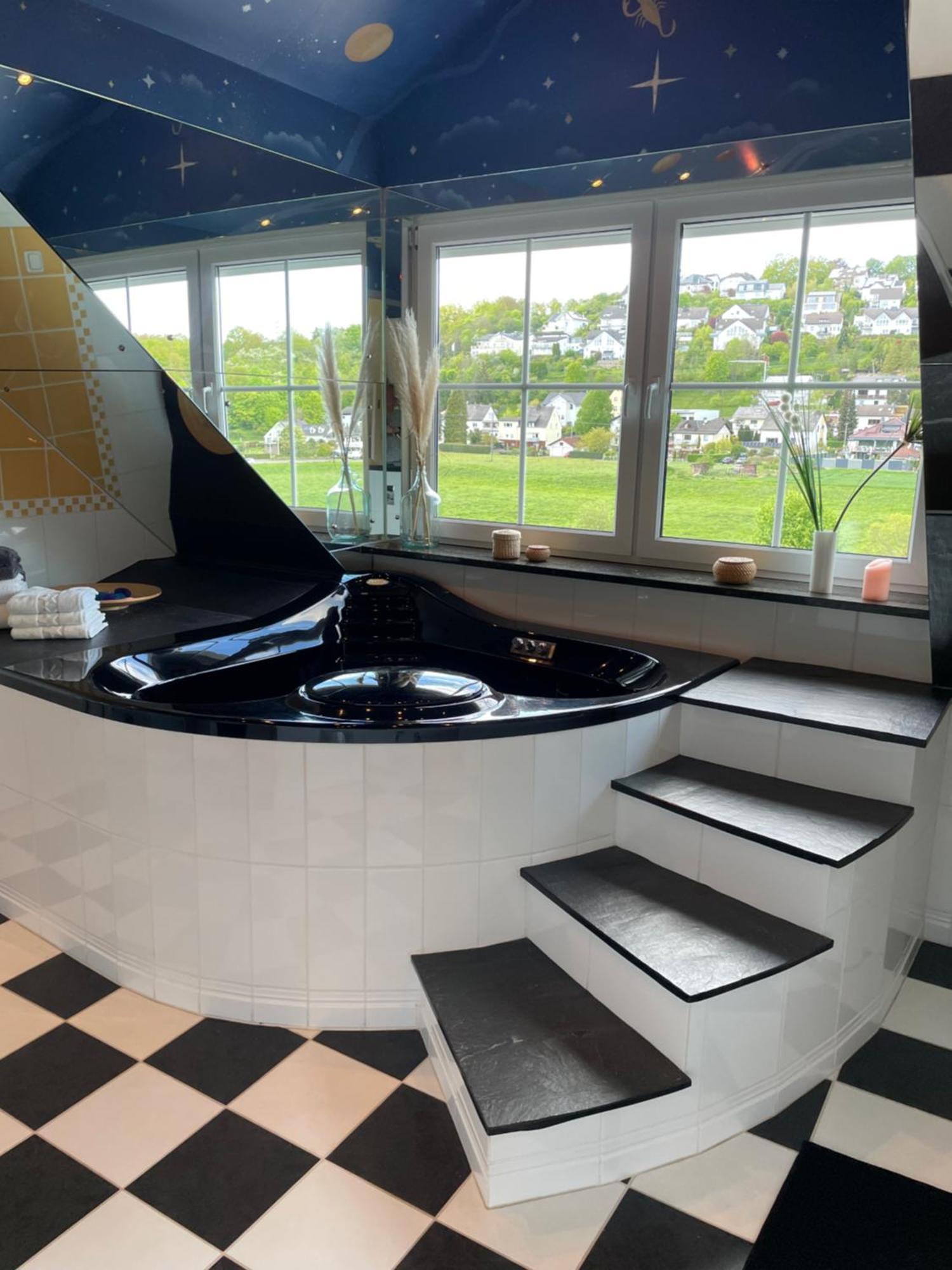 Ferienwohnung Riverside Resort Idyllisch Direkt An Der Lahn Диц Екстериор снимка