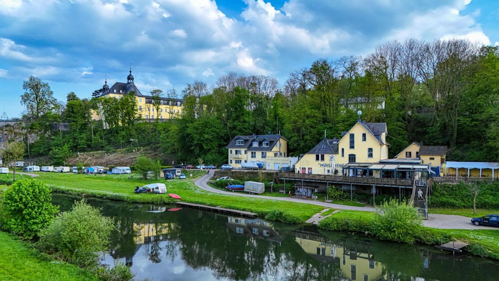 Ferienwohnung Riverside Resort Idyllisch Direkt An Der Lahn Диц Екстериор снимка